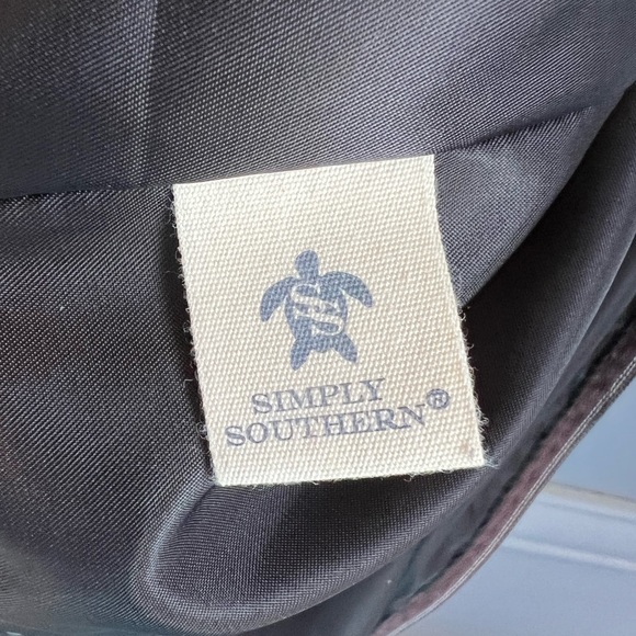 Simply Southern Tried & True Sherpa Vest - Picture 7 of 7